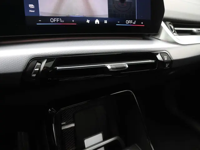 BMW iX2 eDrive20 65kWh 2024 Elektrisch 14