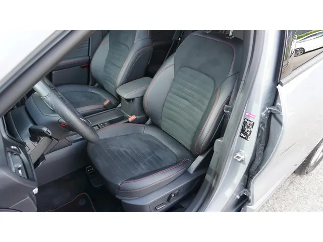 Ford Kuga 1.5 EcoBoost ST-Line X 2022 Benzine 8