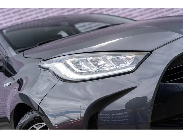 Toyota Yaris 1.5 Hybrid Dynamic 2021 Hybride Benzine 5