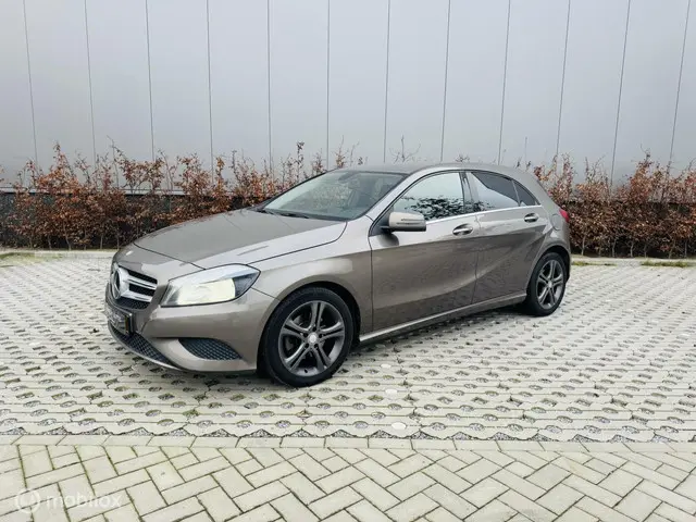 Mercedes-Benz A-Klasse 200 Ambition 2013 Benzine
