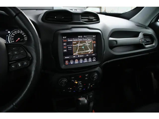 Jeep Renegade 1.5T e-Hybrid Upland 2022 Hybride Benzine 17