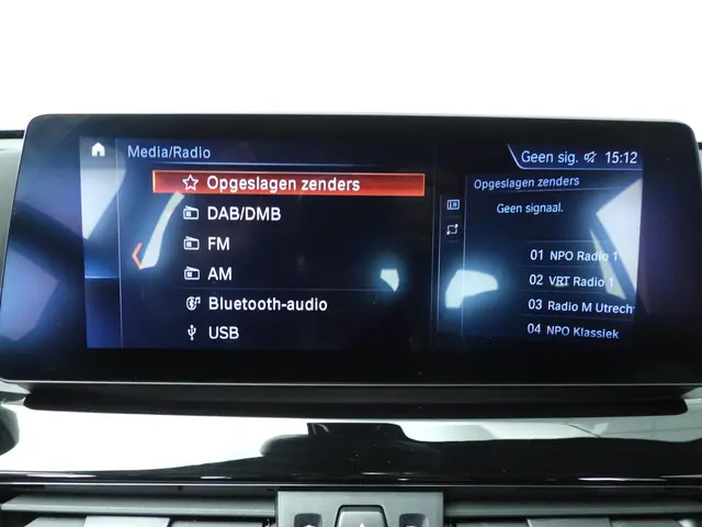 BMW X1 sDrive20i High Executive 2020 Benzine 37