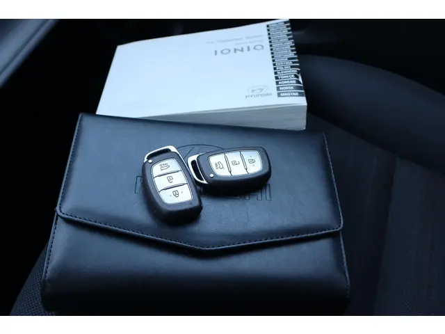 Hyundai IONIQ 1.6 GDi Comfort 2017 Hybride Benzine 3