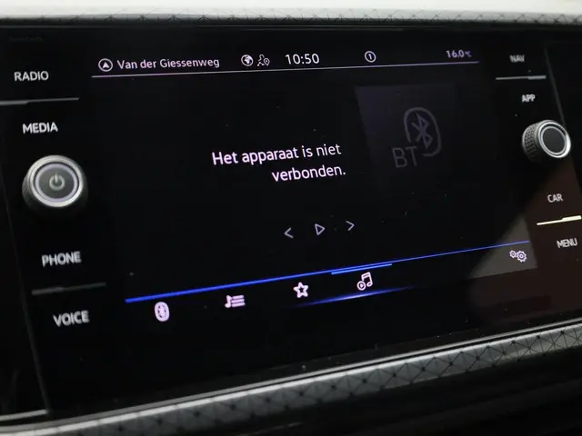 Volkswagen T-Cross 1.0TSI/110PK Style 2023 Benzine 37