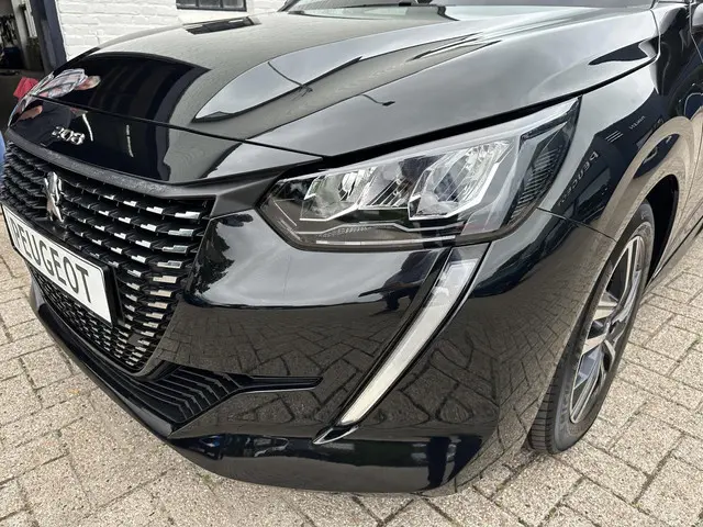 Peugeot 208 1.2 Turbo 100 PK Allure 2023 Benzine 37
