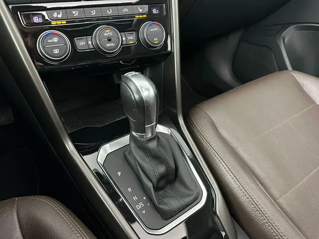 Volkswagen T-Roc 1.5 TSI Sport 2018 Benzine 23