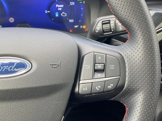Ford Kuga 2.5 PHEV ST-Line X 2021 Hybride Benzine 39