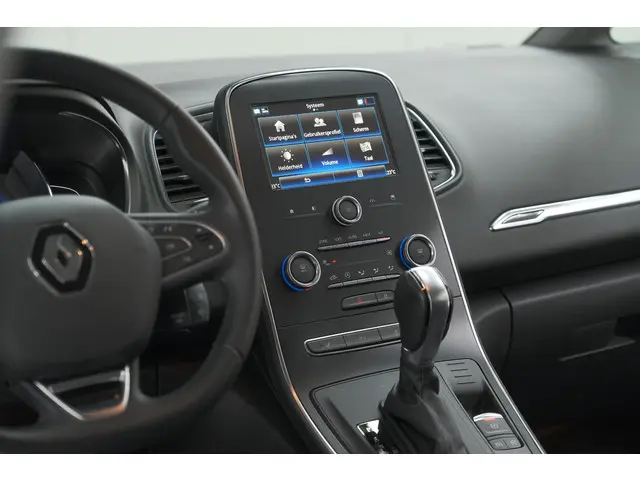 Renault Scénic TCe 140 EDC Limited 2019 Benzine 71