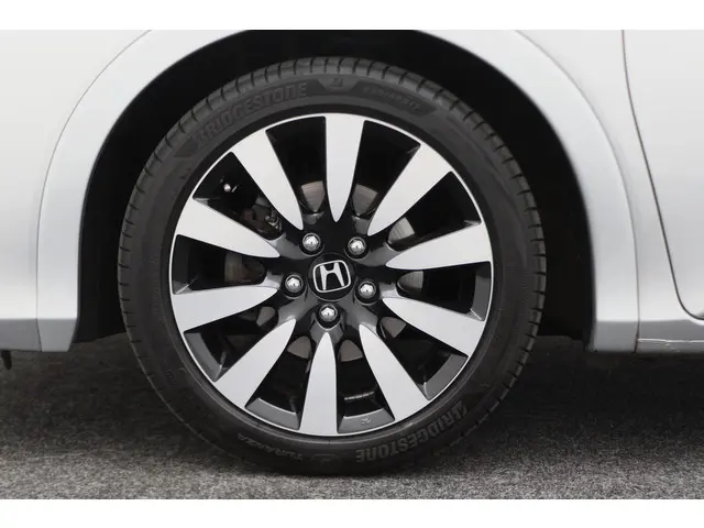 Honda Civic 1.4 Comfort 2013 Benzine 24