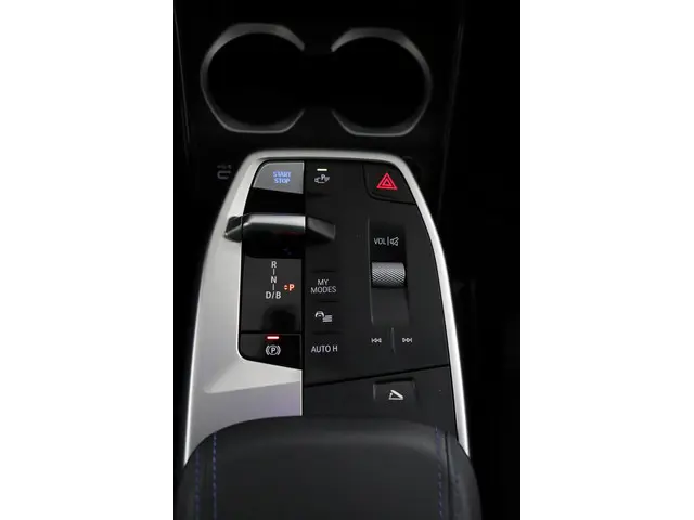 BMW iX2 xDrive30 67 kWh 2024 Elektrisch 19