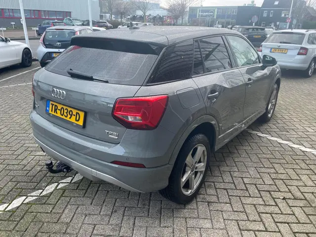 Audi Q2 1.0 TFSI Sport Pro Line 2018 Benzine 2
