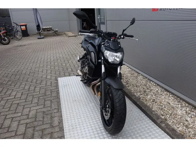 Yamaha MT 07 ABS 2018 Benzine 4