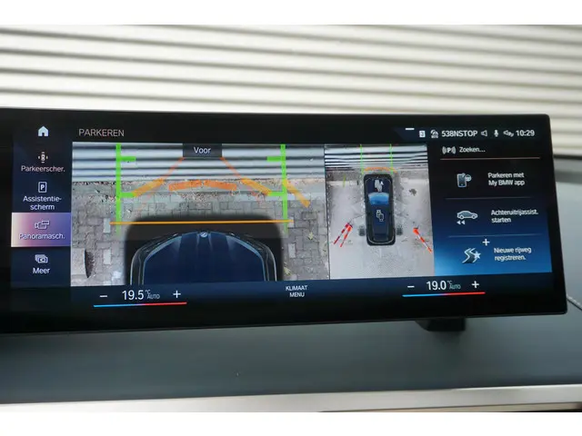 BMW iX xDrive50 2023 Elektrisch 18