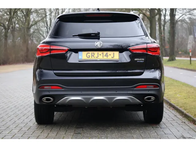 MG EHS 1.5 TGDI Luxury 2022 Hybride Benzine 4