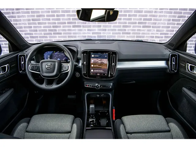 Volvo XC40 2.0 B4 Plus Dark 2025 Benzine 6