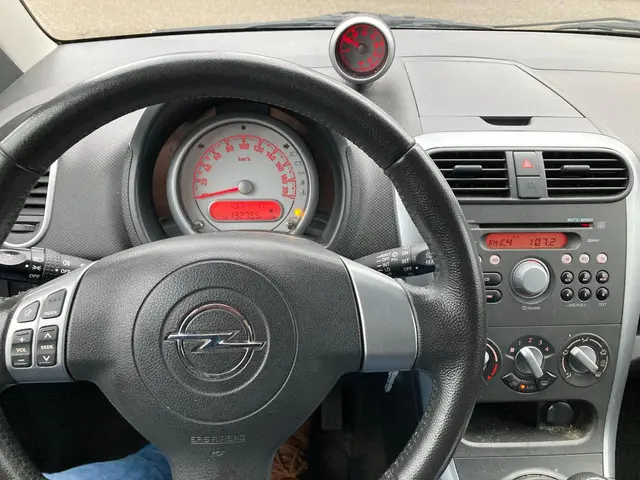 Opel Agila 1.0 Edition Airco 1E Eig. 2012 Benzine 5