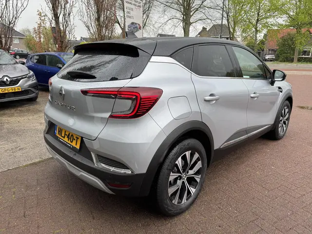 Renault Captur 1.3 TCe 140PK EDC TECHNO 2024 Benzine 5
