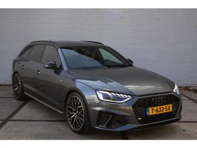 Audi A4 Avant 45 TFSI quattro edition one 2020 Benzine 18