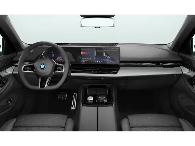 BMW i5 eDrive40 2025 Elektrisch 3