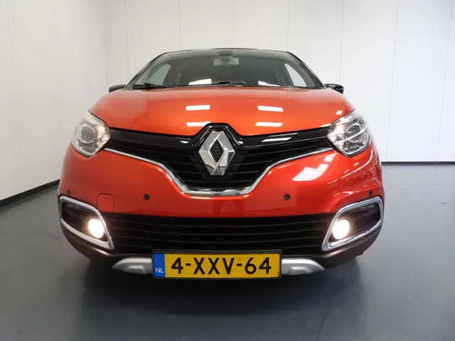 Renault Captur 1.2 TCe Aut. Helly Hansen 2014 Benzine 33