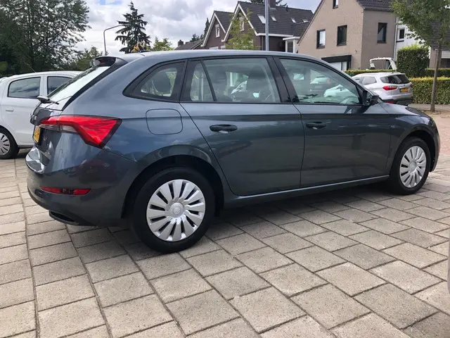 Škoda Scala 1.0 TSI Active Apple Carplay 2021 Benzine 4
