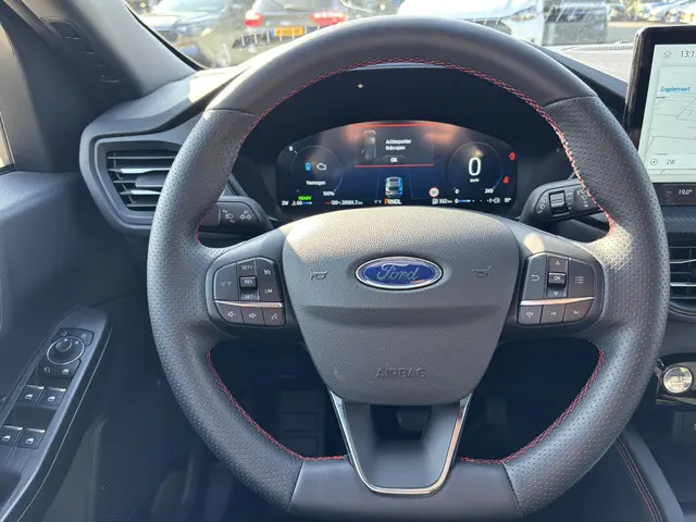 Ford Kuga 2.5 FHEV ST-Line 2025 Hybride Benzine 11