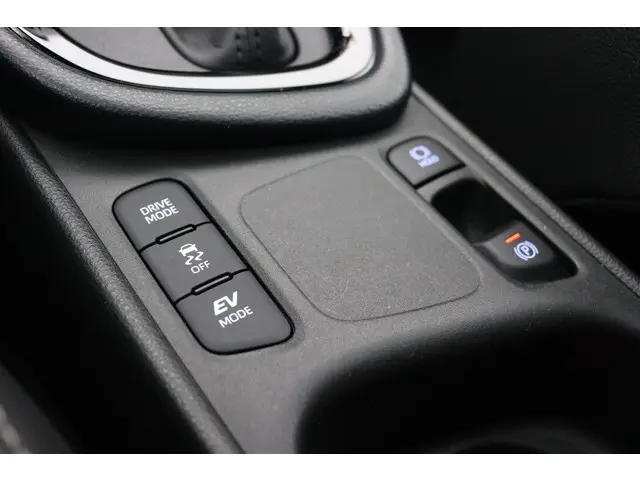 Toyota Yaris 1.5 Hybrid Executive 2021 Hybride Benzine 28