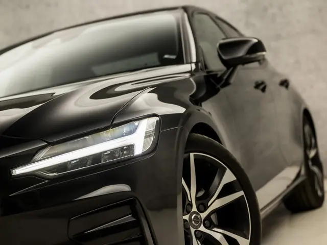 Volvo S60 2.0 T4 R-Design 2020 Benzine 11