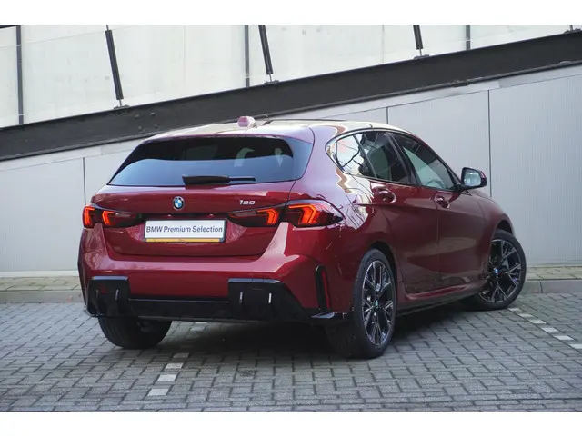 BMW 1 Serie 120 2026 Benzine 2