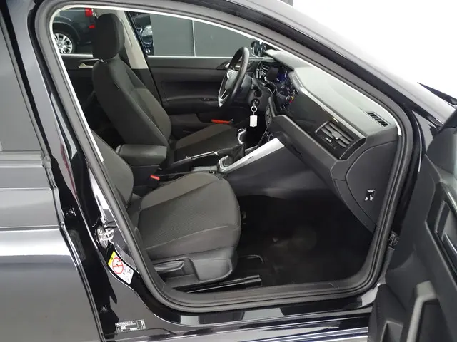 Volkswagen Polo 1.0 TSI Life M'23 2022 Benzine 9