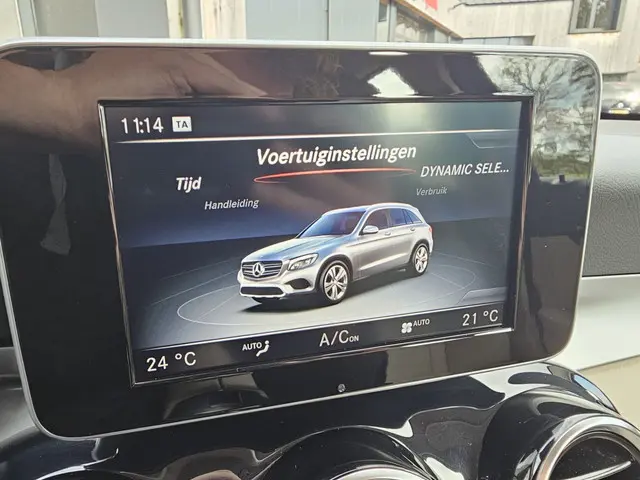 Mercedes-Benz GLC 250 4MATIC Prestige 2017 Benzine 18