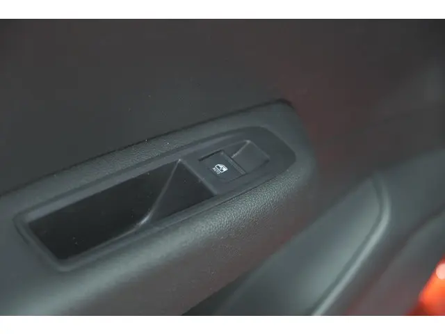 Renault Clio TCe 90 GPF techno 2025 Benzine 30