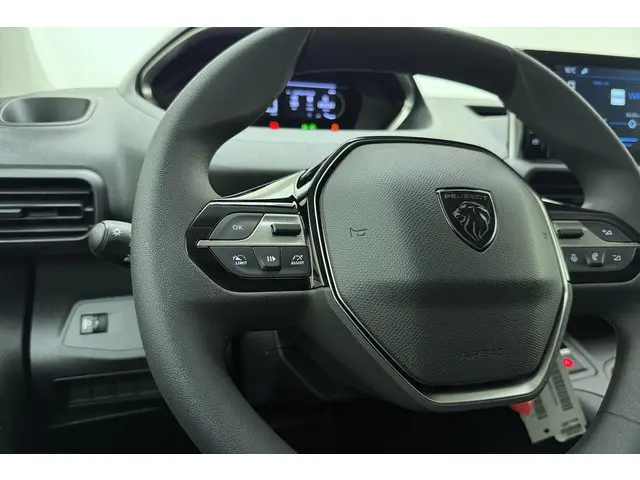 Peugeot Partner 1.5 BlueHDI Asphalt Long 2026 Diesel 17