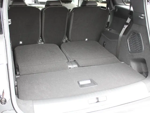 Peugeot 5008 1.2 Hybrid 145 Allure 2025 Hybride Benzine 14