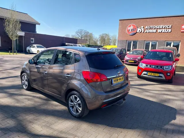 Kia Venga 1.6 CVVT automaat 2016 Benzine 11