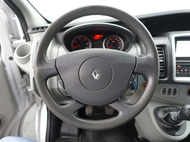 Renault Trafic 2.0 dCi T29 L2 Dynamic- 2012 Diesel 12