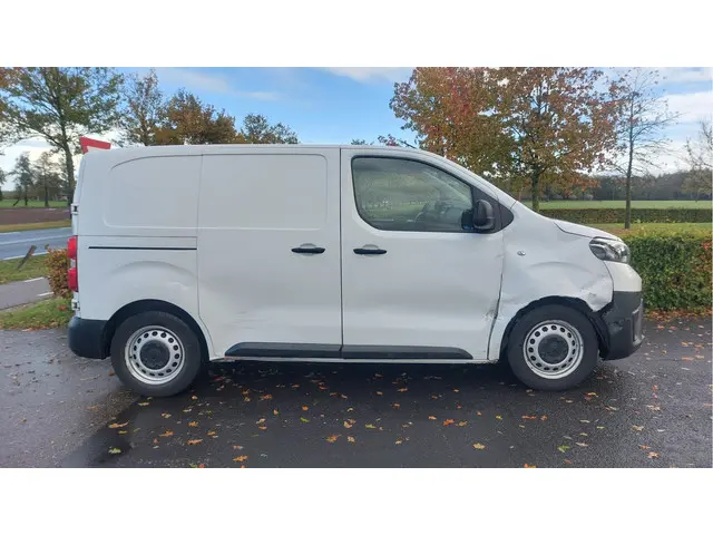 Toyota ProAce Compact 1.6 D-4D Cool Comfort 2018 Diesel 13