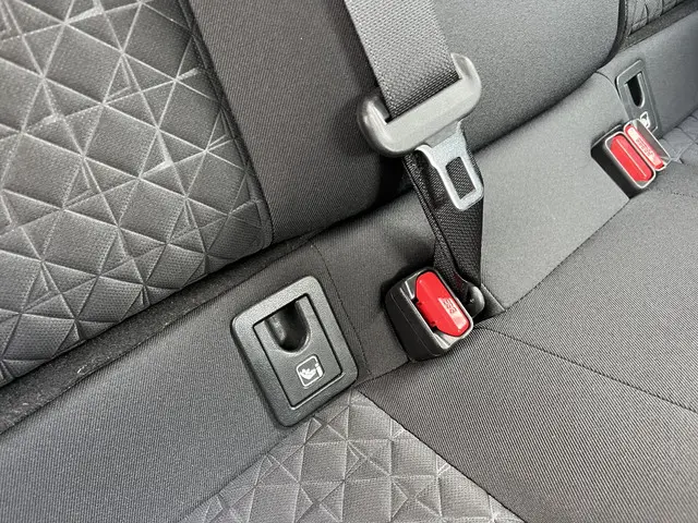 Toyota C-HR 1.8 Hybrid Dynamic 2020 Hybride Benzine 25