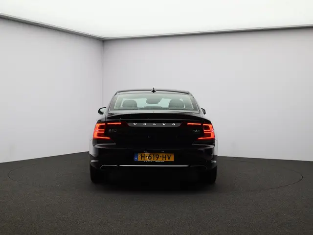 Volvo S90 2.0 T4 Inscription 2020 Benzine 28