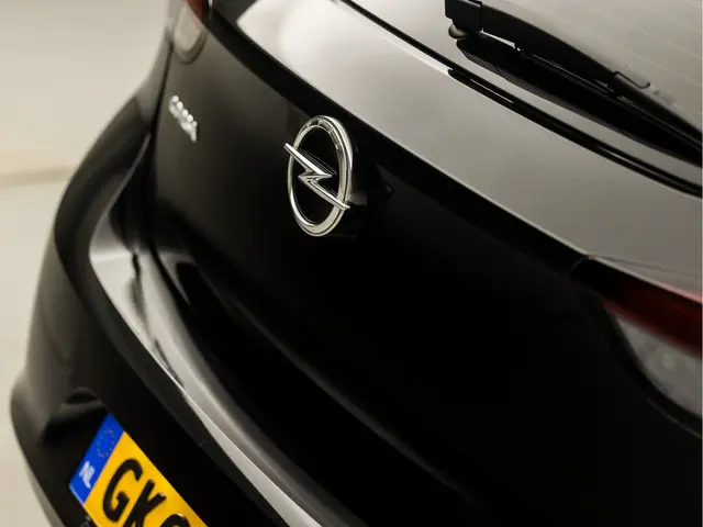 Opel Corsa 1.2 Sport 2023 Benzine 29