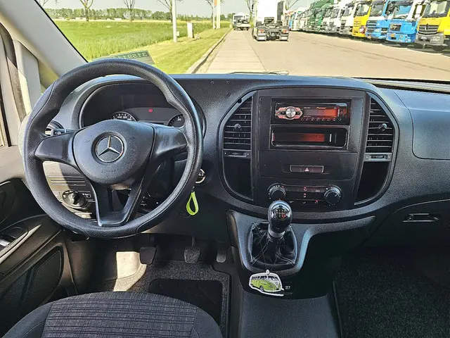 Mercedes-Benz Vito 109 2016 Diesel 8