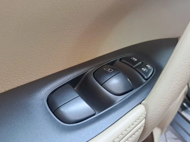 Nissan X-Trail 1.6 DIG-T Tekna 7p. 2017 Benzine 37