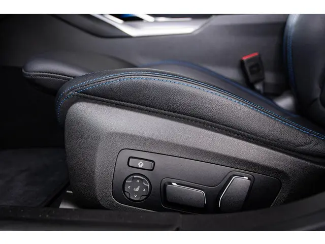 BMW 3 Serie 330e 2025 Hybride Benzine 19