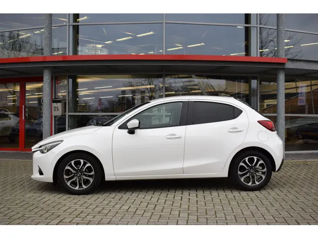 Mazda 2 1.5 Skyactiv-G GT-M 2016 Benzine 2