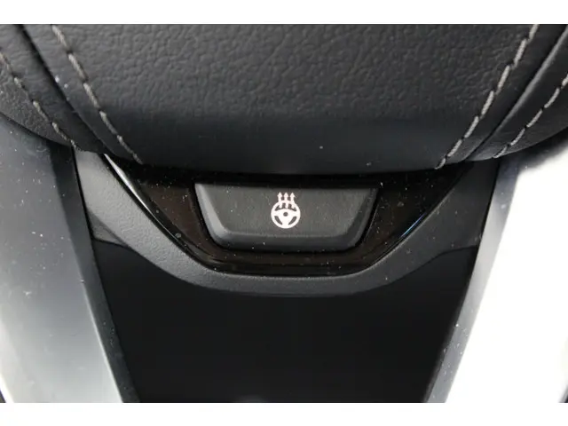 BMW 7 Serie 745e High Executive 2022 Hybride Benzine 32