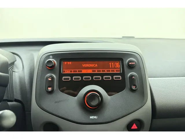 Peugeot 108 1.0 e-VTi Active 2020 Benzine 20