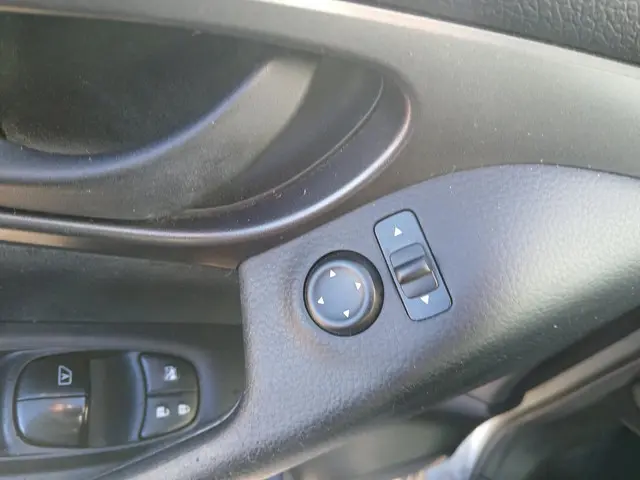 Nissan QASHQAI 1.2 Visia Motor Schade!! 2014 Benzine 13