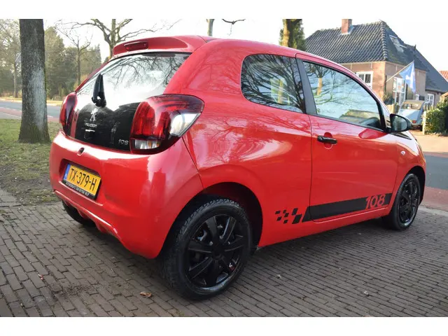 Peugeot 108 1.0 VTi Active 2015 Benzine 4