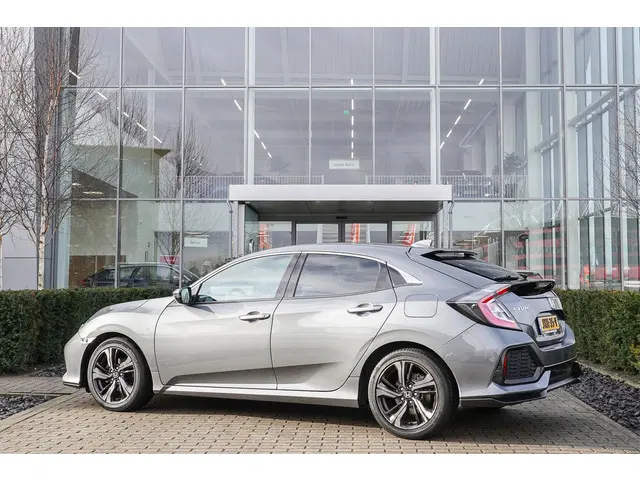 Honda Civic 1.0i VTEC ELEGANCE TURBO 2017 Benzine 25