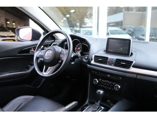 Mazda 3 2.0 GT-M//Bose//Automaat//Navi!! 2014 Benzine 25